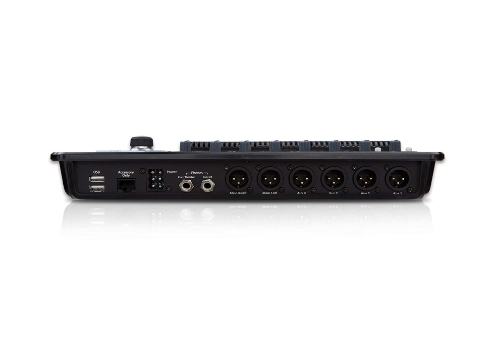 ＱＳＣ　TouchＭｉｘ８ QSC TouchMix-8 Touchscreen Digital Mixer – Weakley's Music Company